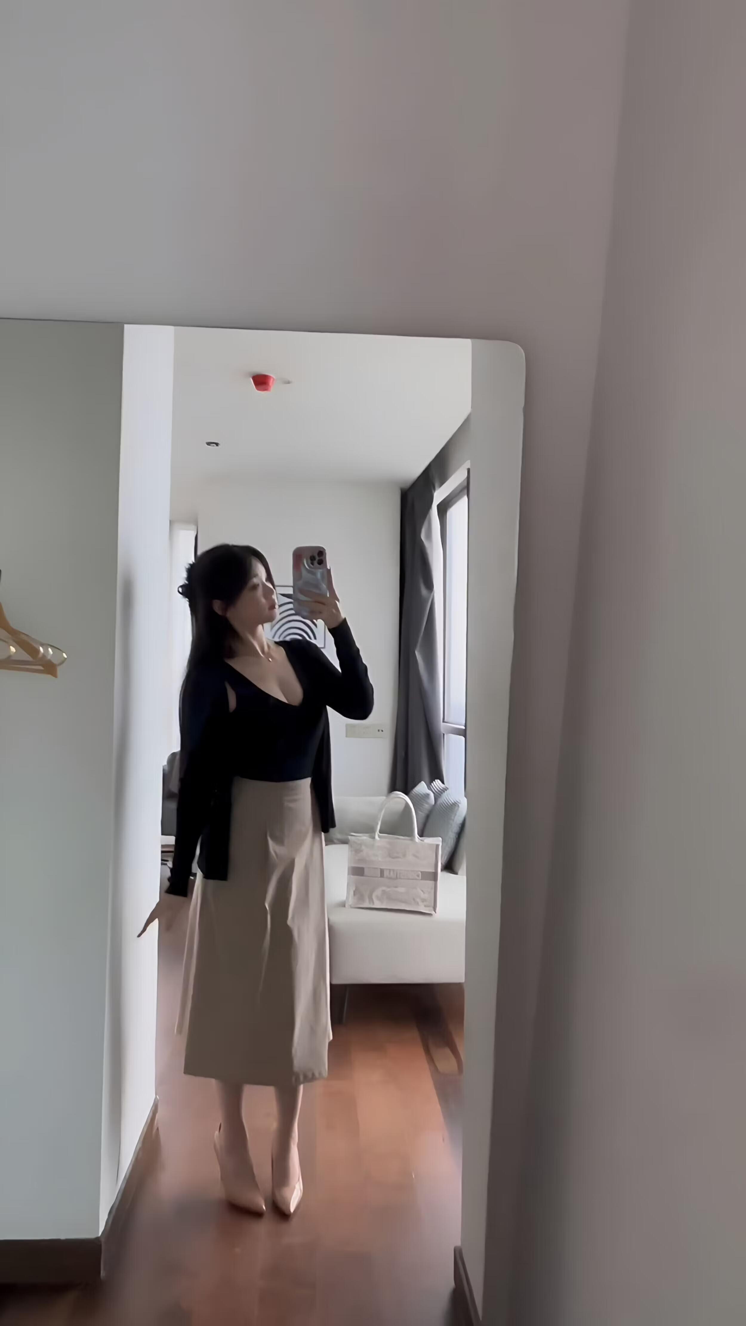 时光旅人 - 科幻爱情剧